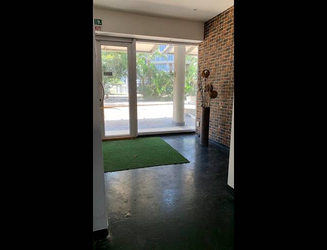 410M² RETAIL TO LET IN POINT WATERFRONT